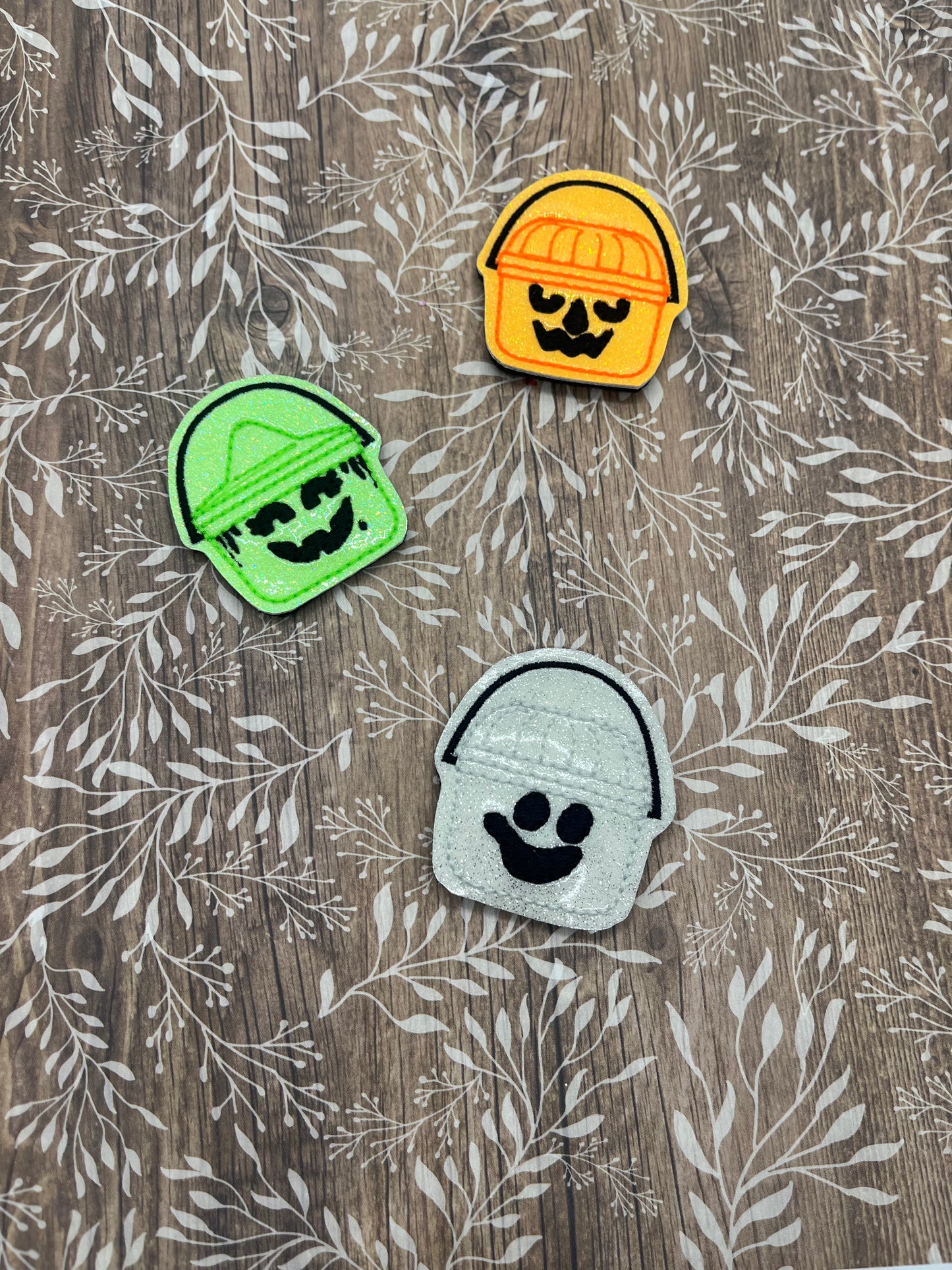 Bucket Felties