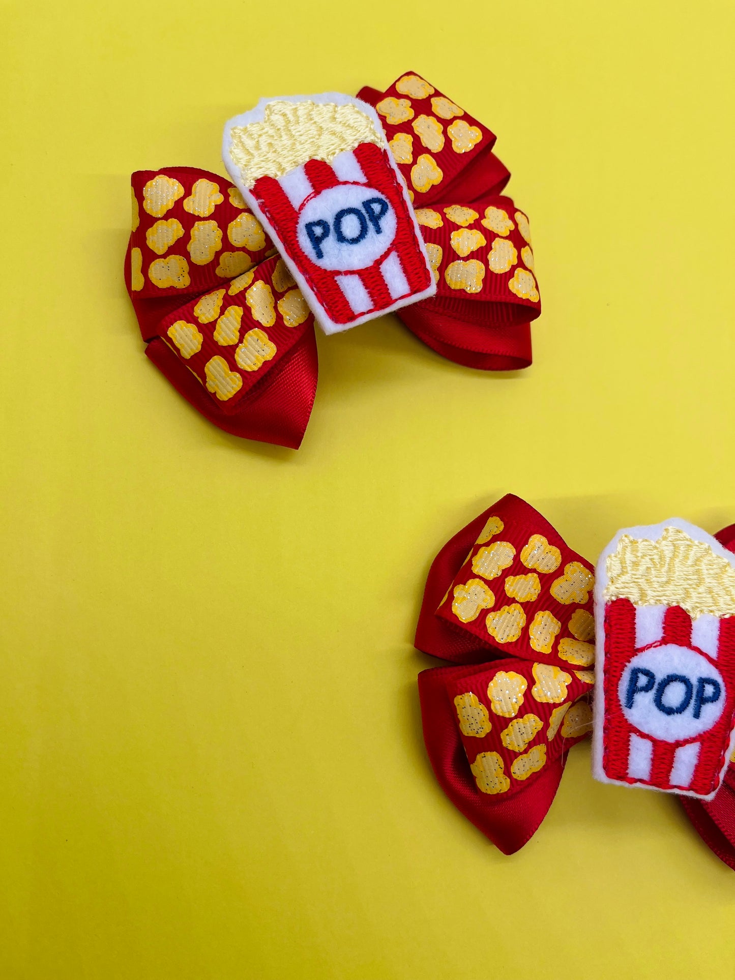 Mini Popcorn Bow