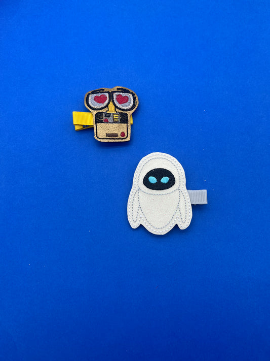 Mini Robot Inspired Feltie Clips