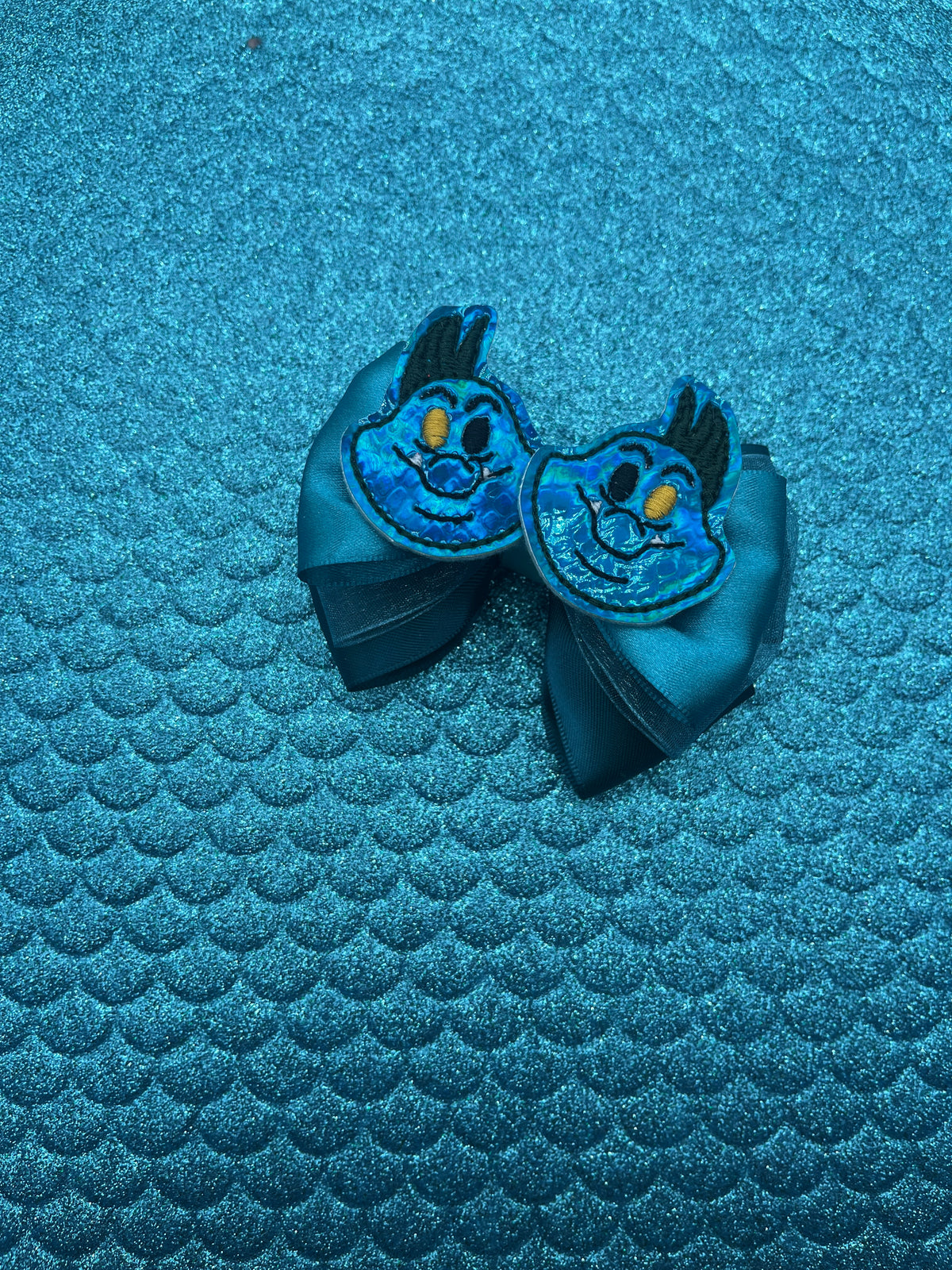 Eel Inspired Bow