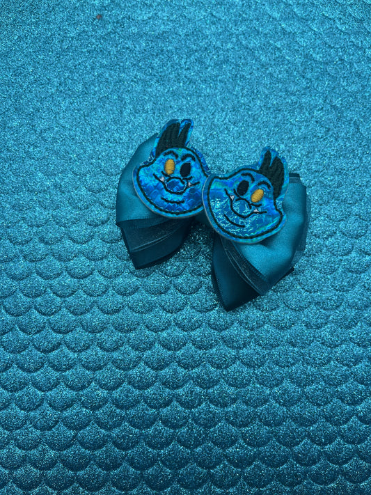 Eel Inspired Bow